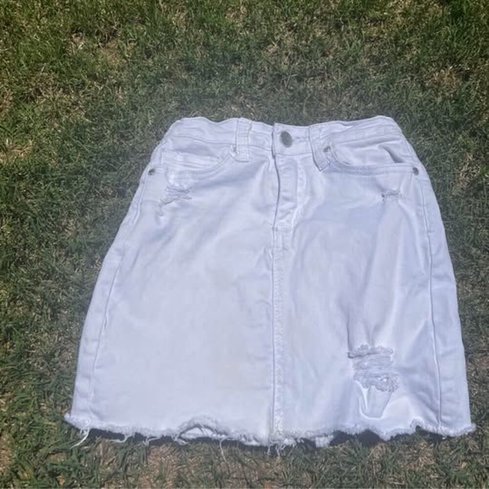 Girl’s white denim skirt - Joe’s